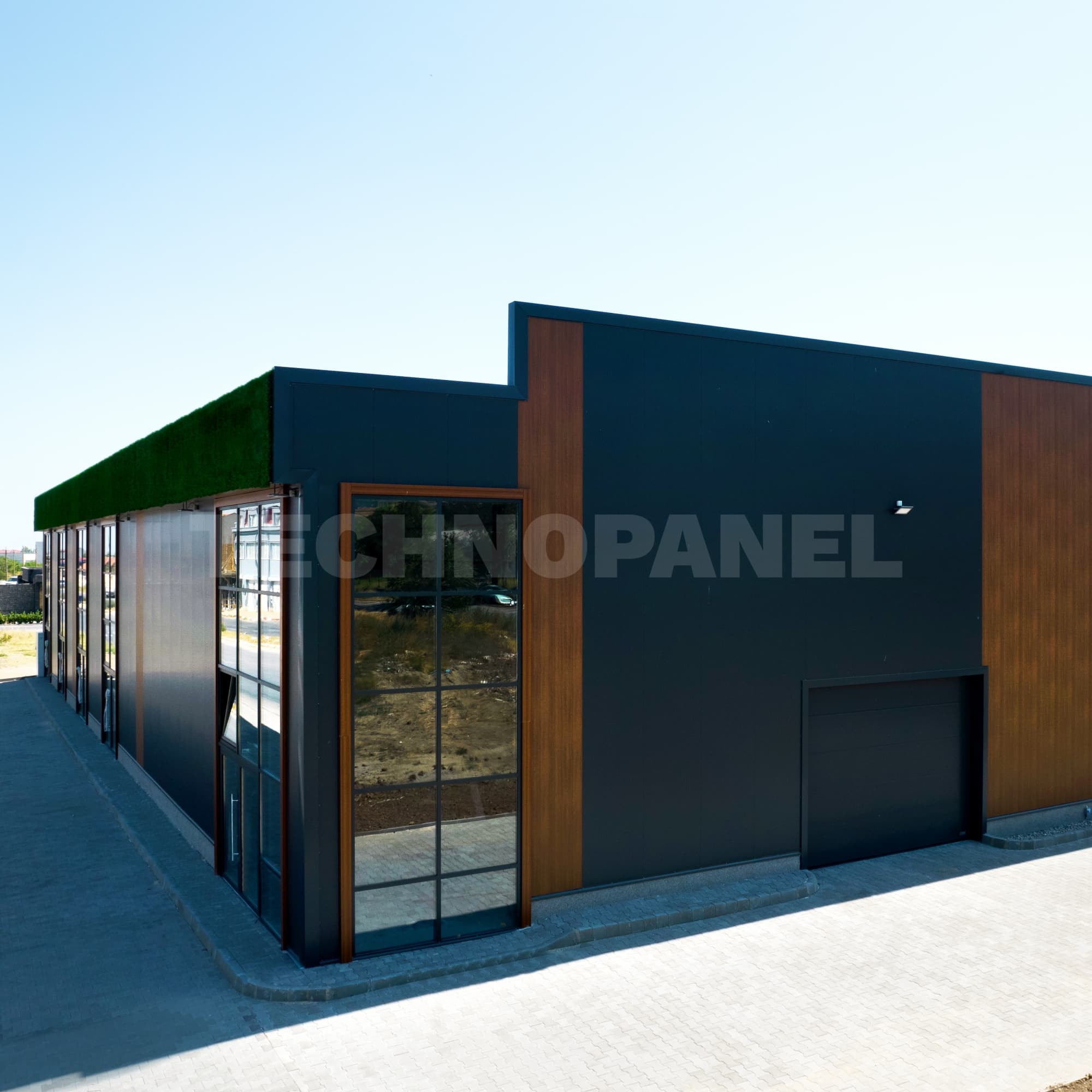 Zidni sendvič paneli Technopanel — fasada poslovnog objekta, MANDI PLUS