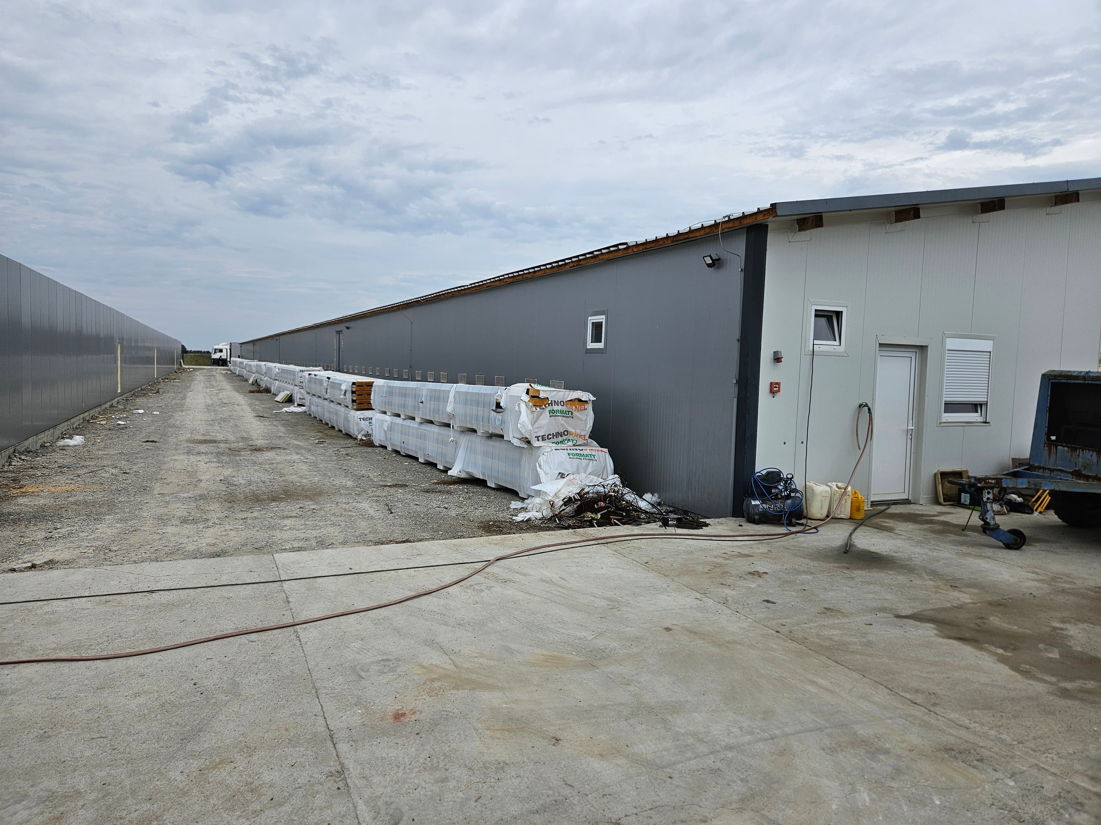 Multivita Chicken Farm — pogled 4